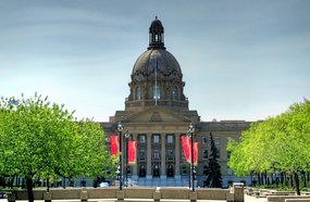 Alberta Legislature2 Pixabay.com cropped.jpg