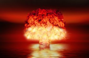 nuclear bomb Gerd Altmann Pixabay.com